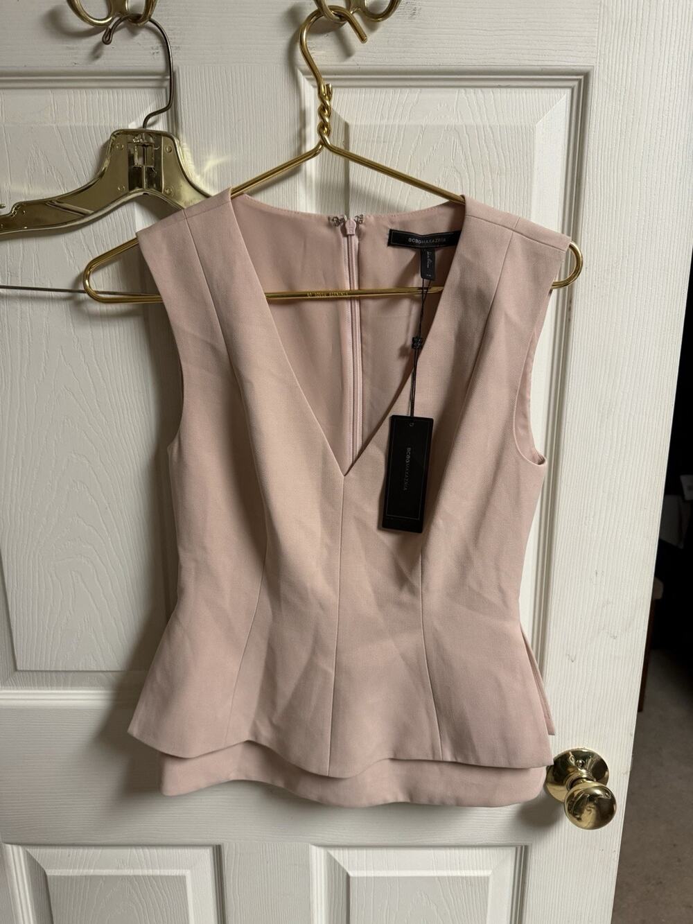 BCBG Max Azria Jacquelina Peplum V Neck Top XS Blush Pink 32x22